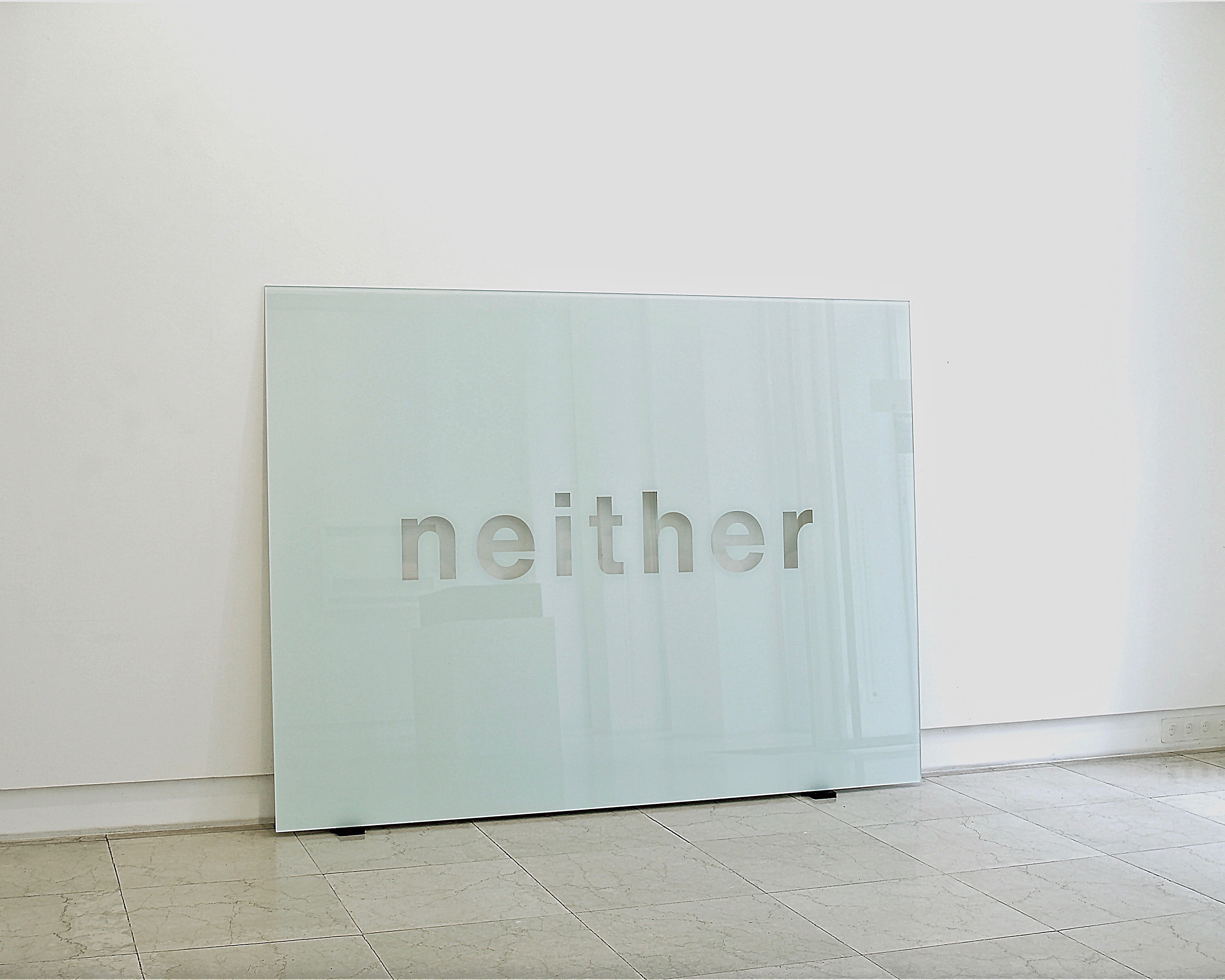 Neither<br>2005, Hinterglasmalerei / reverse glass painting, 150x200cm